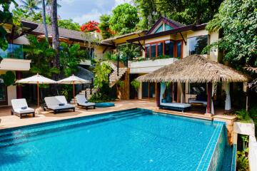 4-Bedrooms Seaview Tropical Pool Villa in Kata