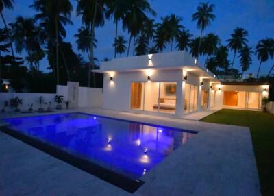 Ultimate Sunset Serenity at Lipanio Beachfront Villa