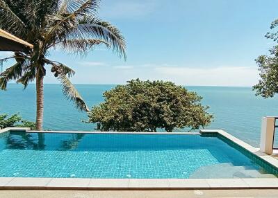 Enjoy 30% Off on Your Ocean Front View Villa in Chaweng Noi