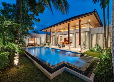 3-Bedrooms Botanica Villa near Layan Beach