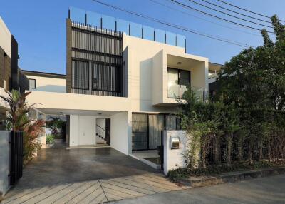 MODERN 4 BEDROOM VILLA – BANGTAO BEACH