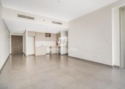 Full Park View  Mid Floor  Vacant  Spacious