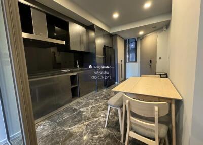 Modern kitchen with dining area