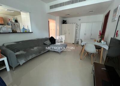 City View  Cozy Apartment  Great Investment