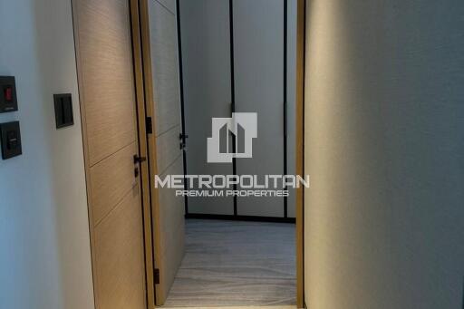 1BR Serviced Furnished High Floor Private Beach