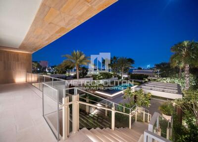 Luxury Living  Prime Location  Beach Access