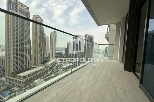 Luxurious  High Floor  Stunning View