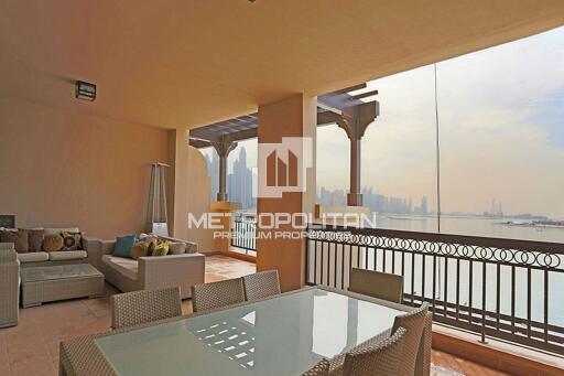 Full Palm View  Spacious Living  Large Terrace