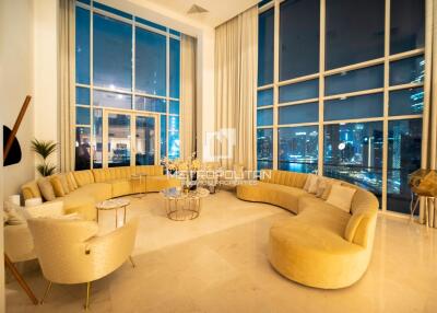 Exquisite Penthouse  Canal View  High Floor