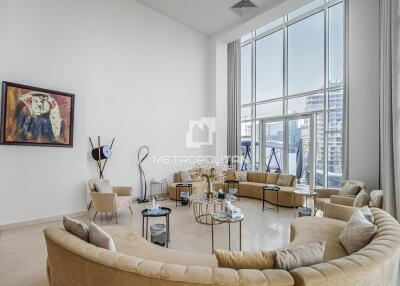 Exquisite Penthouse  Canal View  High Floor