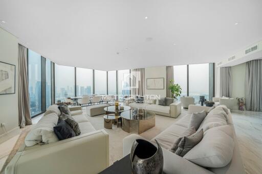 Full Floor Penthouse I Sky Collection I Furnished