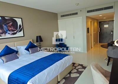 Elegant Studio  Fully Furnished  Golf View