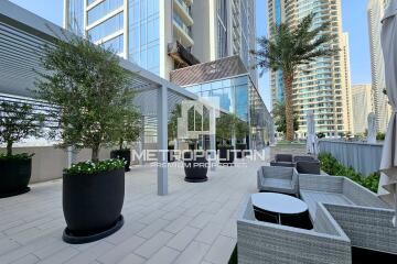 Vacant  Furnished  Front- Burj View