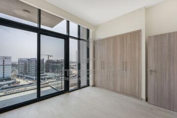 FACING LAGOON  HIGH FLOOR  CORNER UNIT  READY