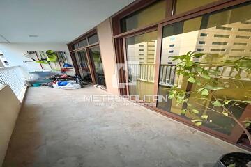 Large Layout  Cozy Apartment  Great Investment