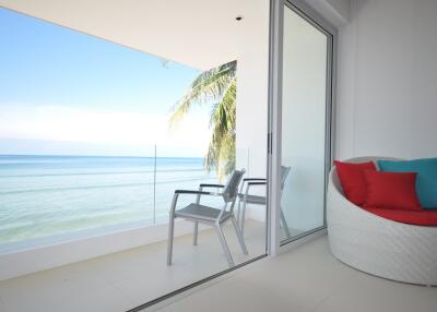 Balcony with ocean view