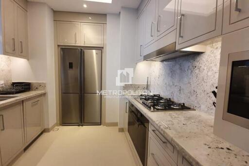 Exquisite  Middle unit  High Floor  Call Now