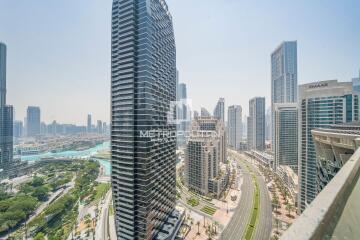 Full Burj Khalifa and Fountain View, Ready to Move