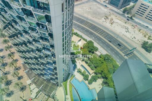 Full Burj Khalifa and Fountain View, Ready to Move