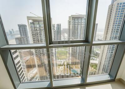 Spacious layout  High floor  Canal view