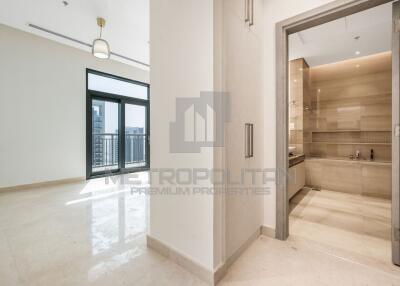 Spacious layout  High floor  Canal view