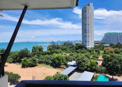 2 Bedrooms Condo in Sunrise Beach Resort and Residence Na Jomtien C011901