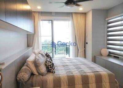 2 Bedrooms Condo in Sunrise Beach Resort and Residence Na Jomtien C011901