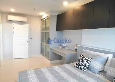 2 Bedrooms Condo in Sunrise Beach Resort and Residence Na Jomtien C011901