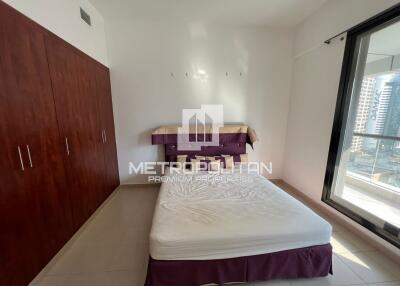 Cozy 1 Bed  Furnished  Spacious Layout  Resale