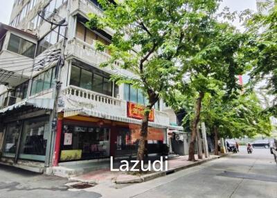 Shophouse for rent in Suriyawong