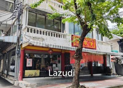 Shophouse for rent in Suriyawong