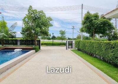 3 beds 3 baths 213 SQ.M iBreeze view Hua-Hin