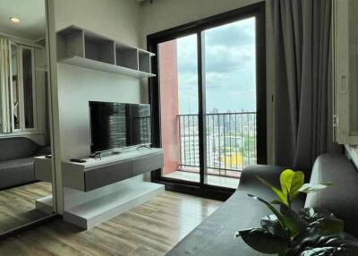 1 Bedroom 1 Bathroom 30 SQ.M WYNE Sukhumvit