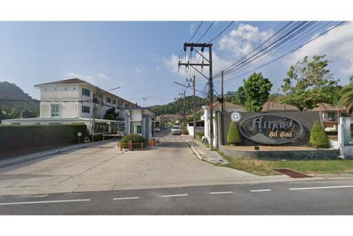 Modern Townhouse with Scenic Mountain View in Phuket