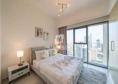 Stunning 1bdr  High Floor  Fully Furnished