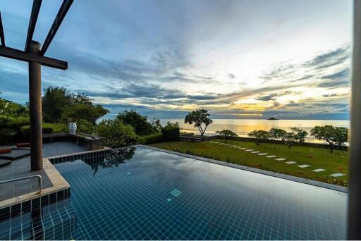 "Amazing 4-Bedroom Beachside Home in Hua Hin for Sale"