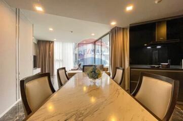 Luxurious 3-Bed Condo, Western-style, close to Promphong BTS.