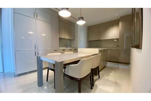 Super Luxury Residence Sukhumvit 26