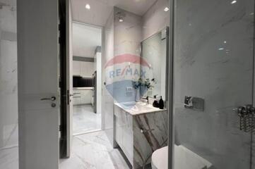 Luxury 1-Bed Condo in Canapaya, Bangkok for Rent