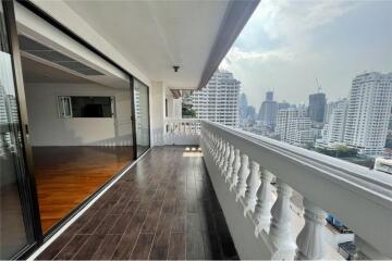 Luxurious 4-Bed Condo in Khlong Toei, Bangkok