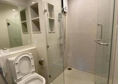 Studio 1 Bathroom 25 SQ.M Life Sukhumvit 62