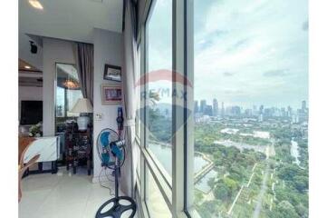 295 Sqm., 3 Beds, 3 Baths Condo listed for ฿ 200,000./Month