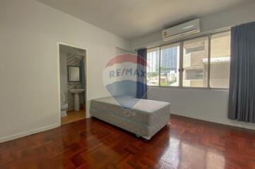 3 bed for rent BTS Phrompong Sukhumvit 24