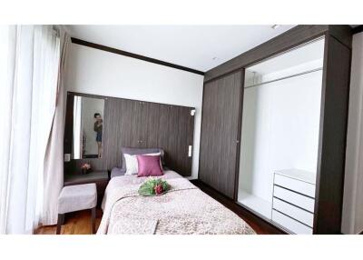 FOR RENT Pet friendly 2 bedrooms with balcony Sukhumvit 55