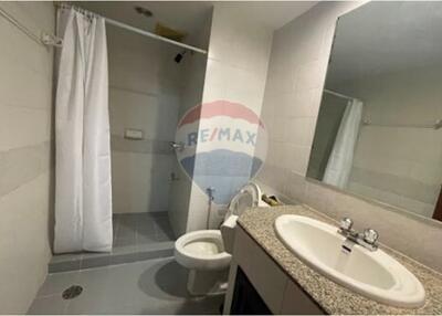 Luxurious 2BR Condo in Sathon, Bangkok