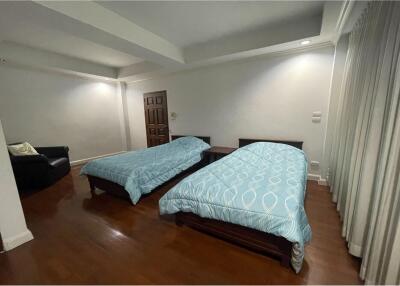 For rent pet friendly 2 bedrooms apartment in BTS Thonglor