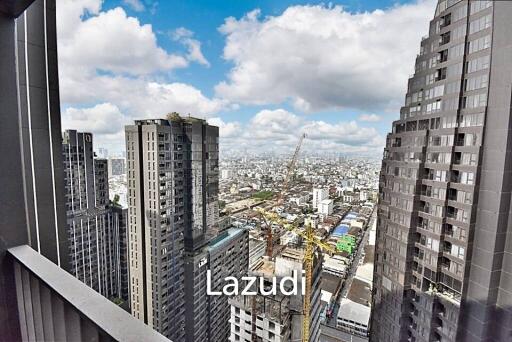 Studio 1 Bath 26 SQ.M LIFE Asoke - Rama 9