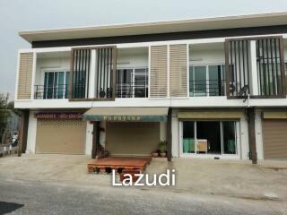 Modern 2 Bed 2 Bath Townhouse, Close to Bluport Shopping Mall