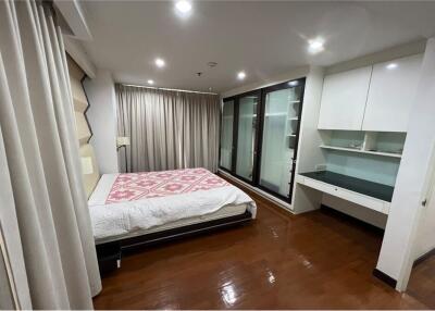 For rent new renovated 3 bedrooms corner unit on 22 floor@Grand Langsuan