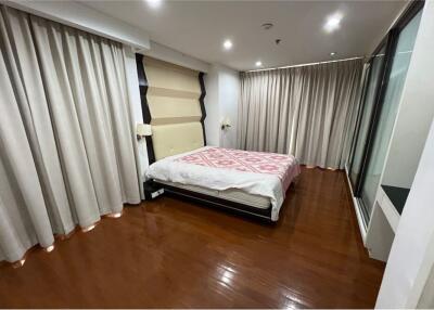 For rent new renovated 3 bedrooms corner unit on 22 floor@Grand Langsuan